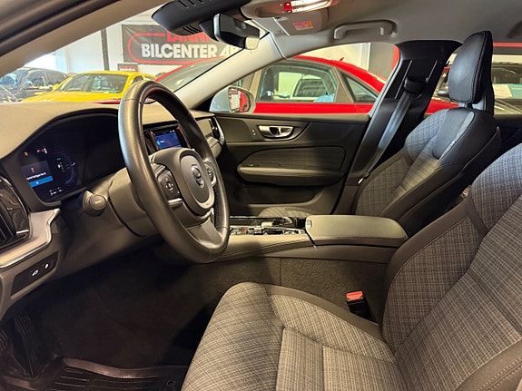 Volvo V60 17 of 27