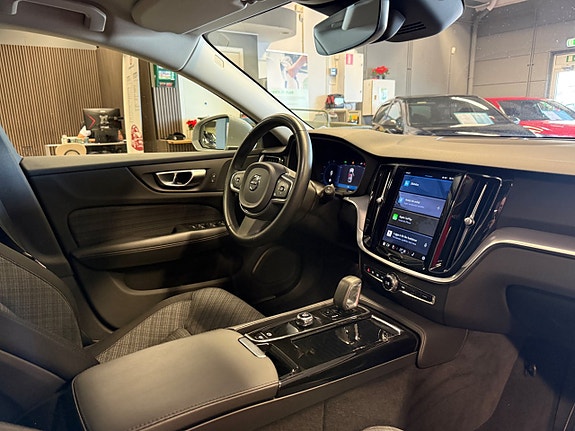 Volvo V60 23 of 27