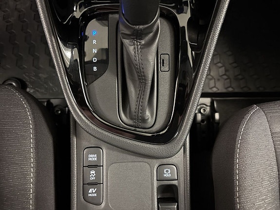 Toyota Yaris 17 of 17