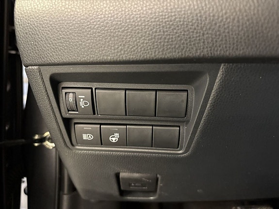 Toyota Yaris 14 of 17