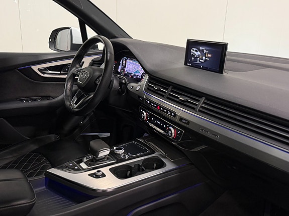 Audi Q7 7 of 25
