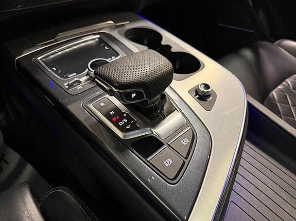 Audi Q7 16 of 25