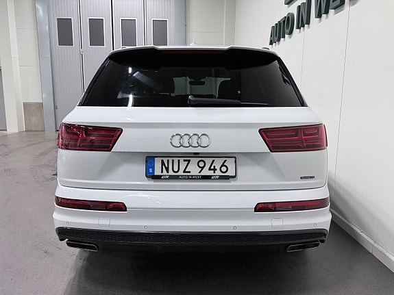 Audi Q7 24 of 25