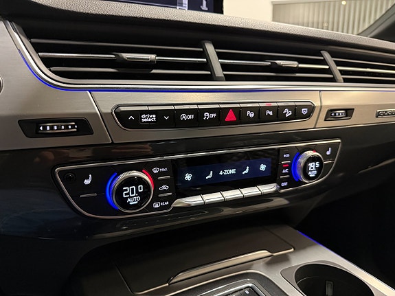 Audi Q7 15 of 25