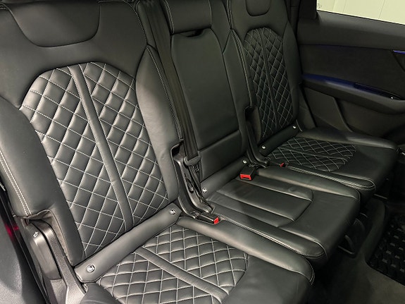 Audi Q7 10 of 25