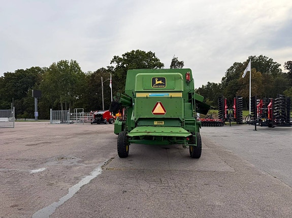 John Deere 1075 16 fot 6 of 12