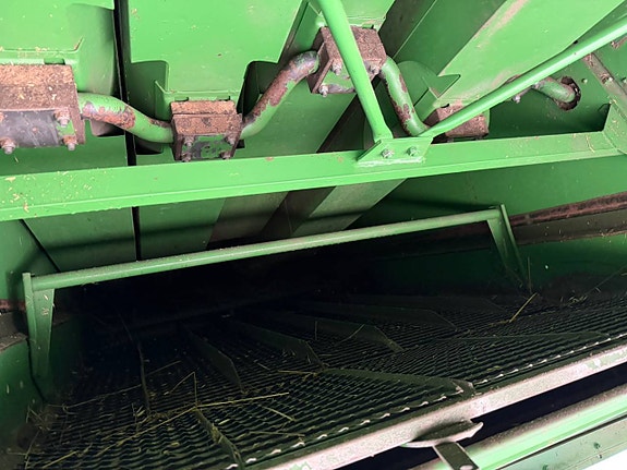 John Deere 1075 16 fot 11 of 12