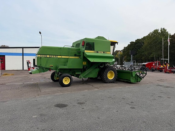 John Deere 1075 16 fot 3 of 12