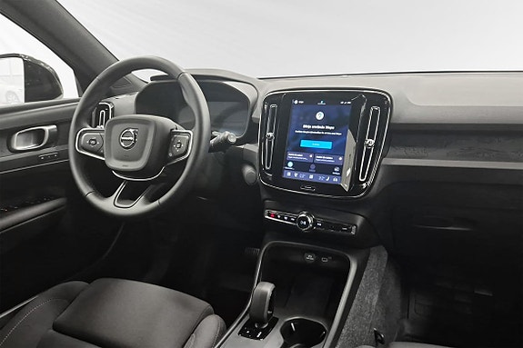 Volvo EX40 10 of 15
