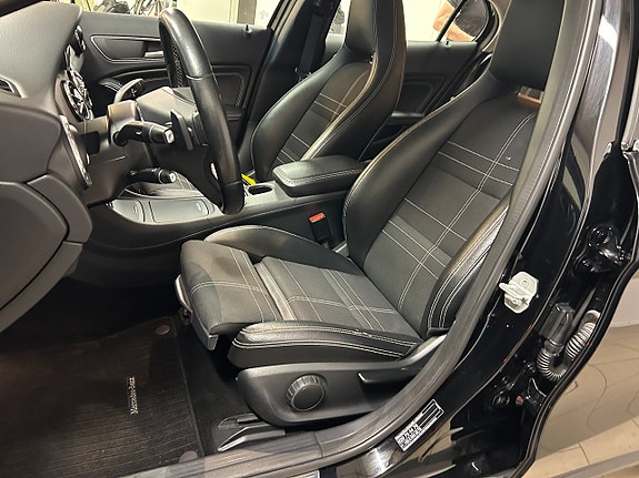 Mercedes-Benz GLA200 d 9 of 11