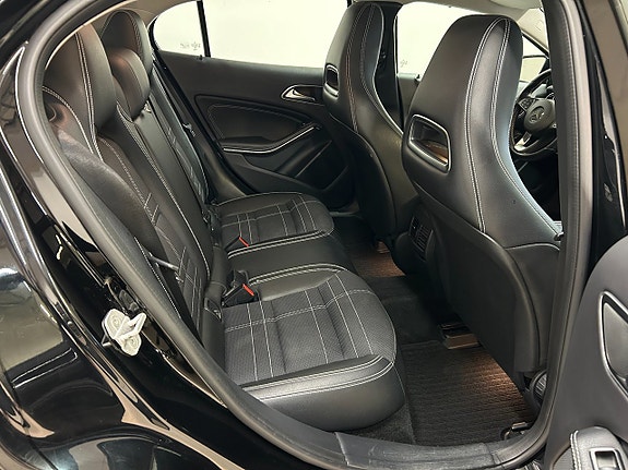 Mercedes-Benz GLA200 d 7 of 11