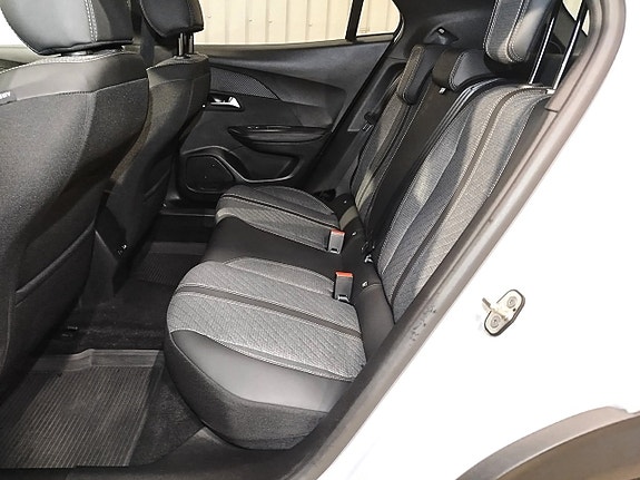 Peugeot 2008 22 of 27