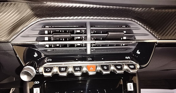 Peugeot 2008 18 of 27