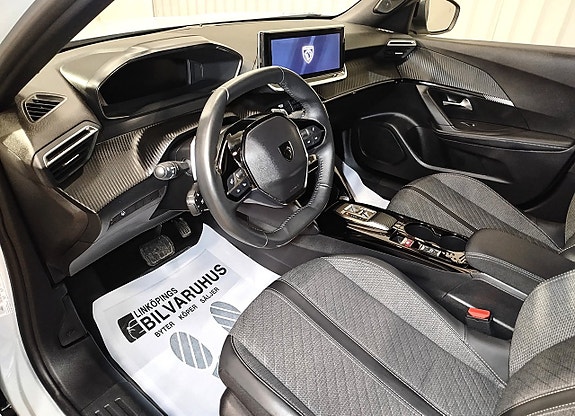 Peugeot 2008 11 of 27