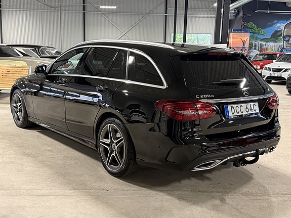 Mercedes-Benz C200 5 of 12