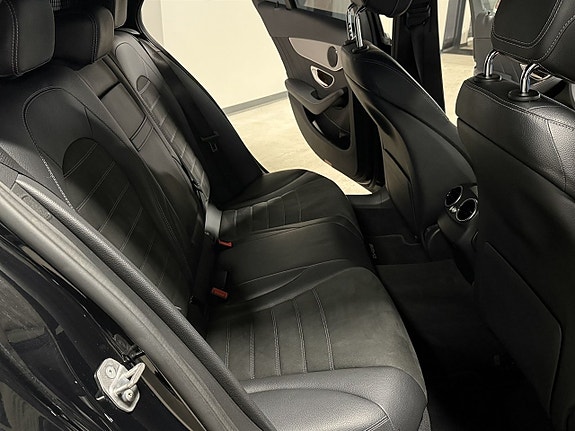 Mercedes-Benz C200 8 of 12