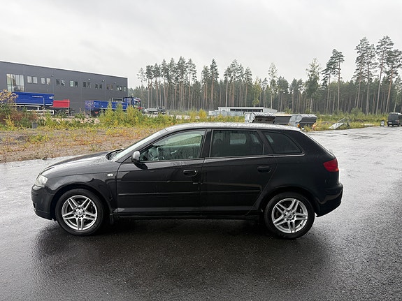 Audi A3 3 of 5