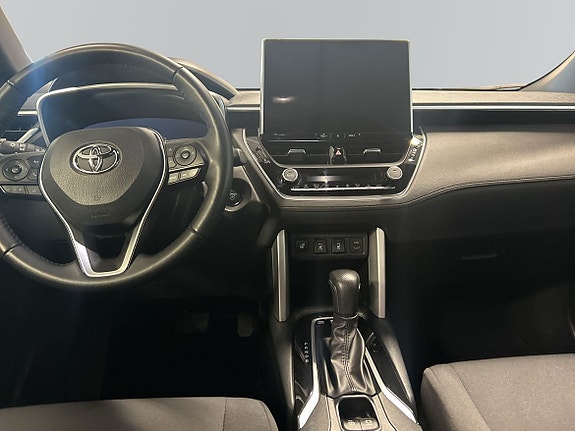 Toyota Corolla Cross 8 of 13