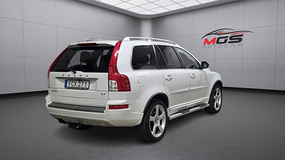 Volvo XC90 D4 Geartronic Momentum | 163 ch | BVA | 7 places | Cuir | Sièges chauffants | Caméra de recul | Attelage | Phares xénon