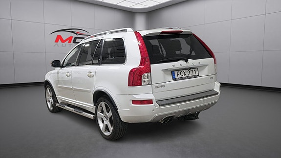 Volvo XC90 D4 Geartronic Momentum | 163 ch | BVA | 7 places | Cuir | Sièges chauffants | Caméra de recul | Attelage | Phares xénon