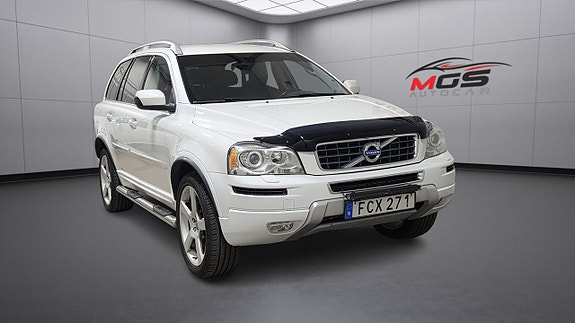 Volvo XC90 D4 Geartronic Momentum | 163 ch | BVA | 7 places | Cuir | Sièges chauffants | Caméra de recul | Attelage | Phares xénon
