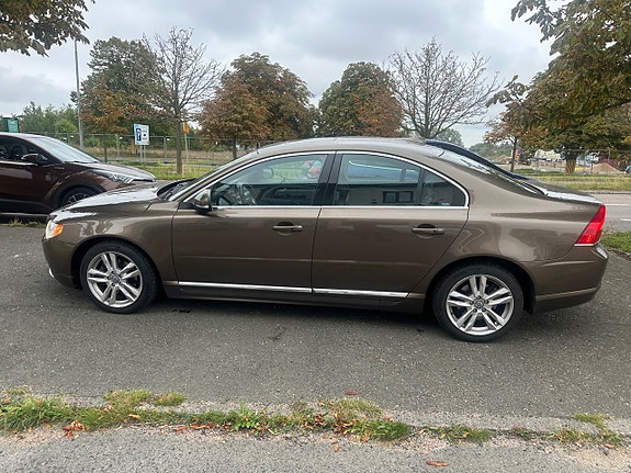 Volvo S80 11 of 14