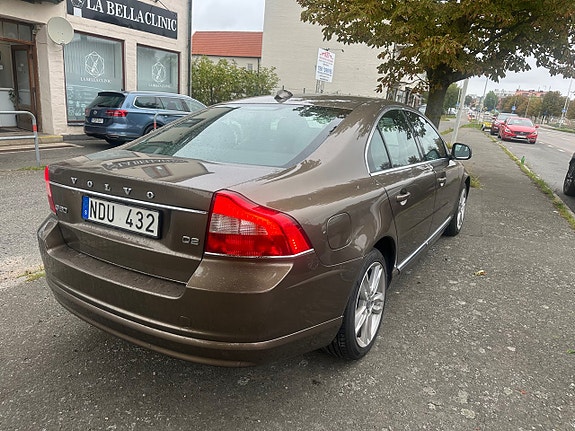 Volvo S80 8 of 14