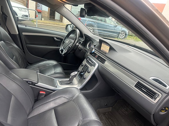 Volvo S80 3 of 14