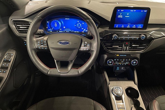Ford Kuga 11 of 24