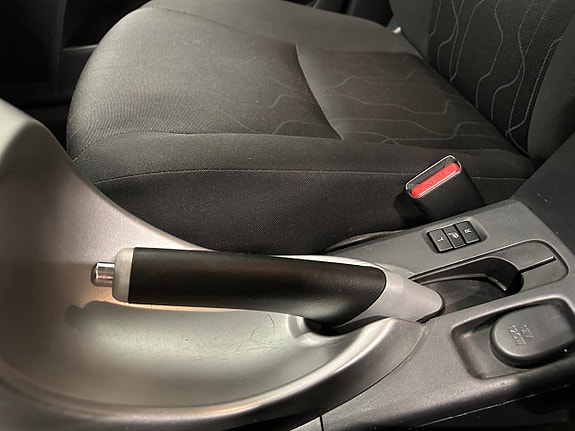 Toyota Auris 23 of 24