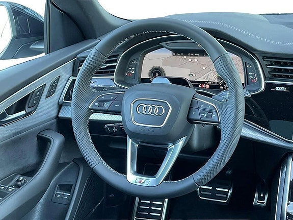 Audi Q8 17 of 19