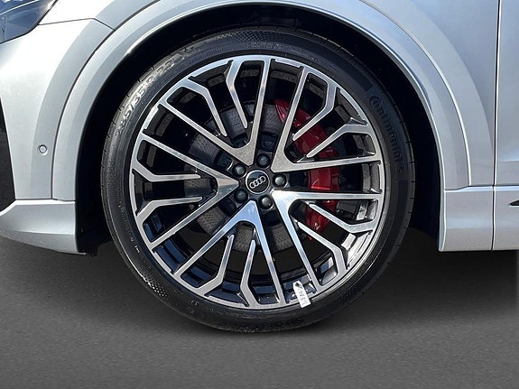 Audi Q8 8 of 19