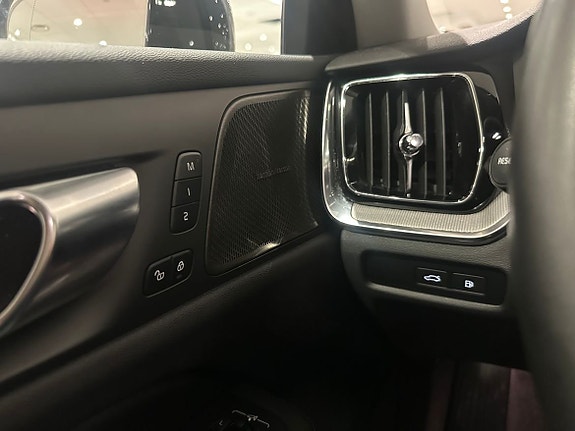 Volvo V60 12 of 14