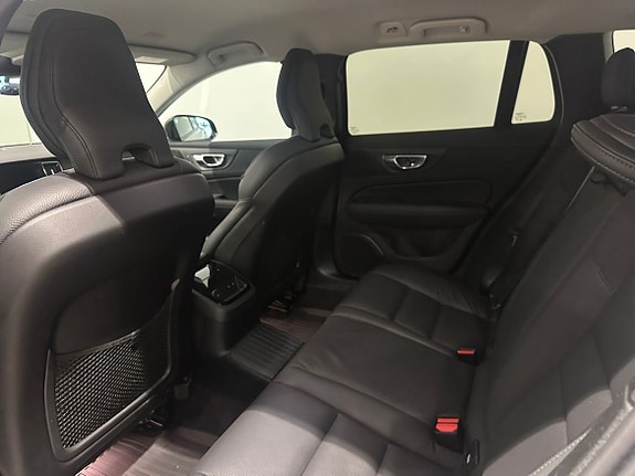 Volvo V60 10 of 14