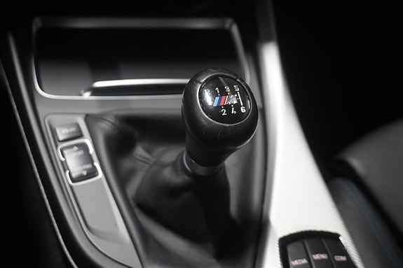 BMW 118i 13 of 14