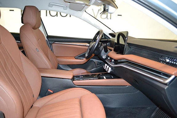Skoda Superb 8 of 10