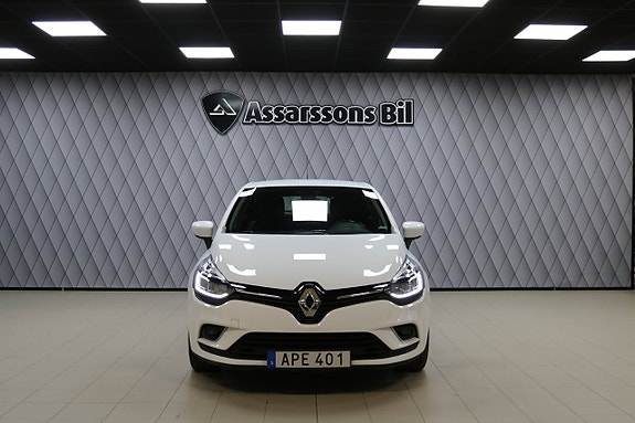 Renault Clio 14 of 21