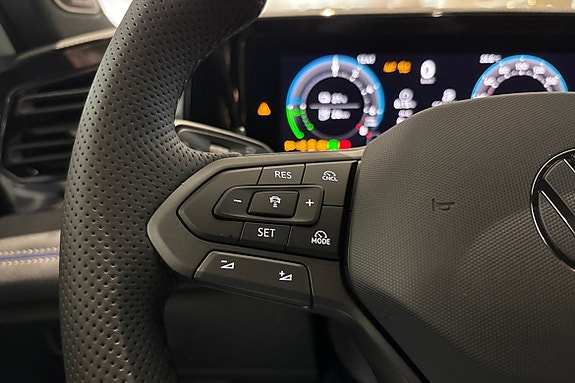 Volkswagen Tiguan 13 of 26