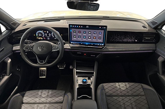 Volkswagen Tiguan 11 of 26