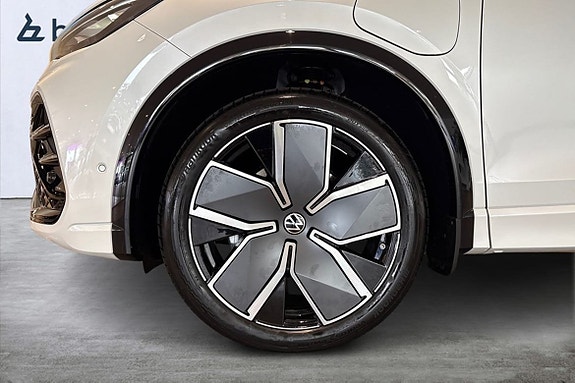 Volkswagen Tiguan 9 of 26