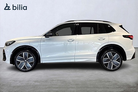 Volkswagen Tiguan 8 of 26
