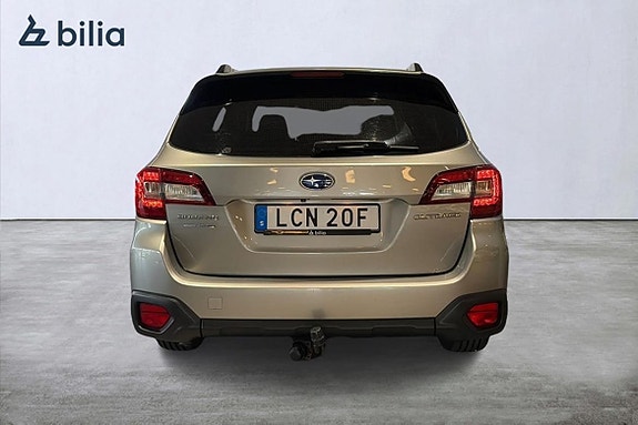 Subaru Outback 8 of 26