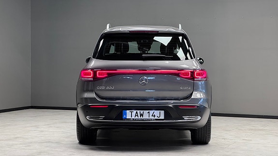 Mercedes-Benz EQB300 22 of 23