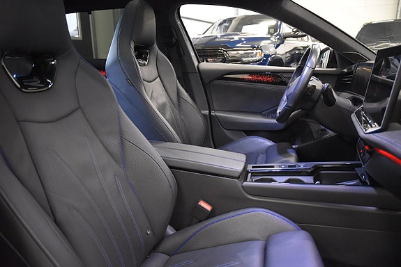 Volkswagen Passat 12 of 28