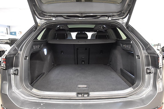 Volkswagen Passat 27 of 28