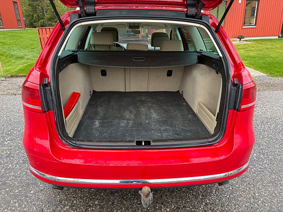 Volkswagen Passat 9 of 18