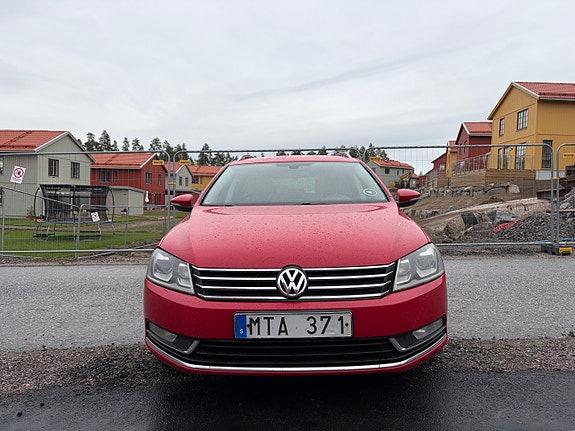 Volkswagen Passat 4 of 18