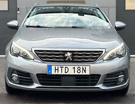 Peugeot 308 SW 3 of 19