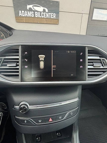 Peugeot 308 SW 12 of 19