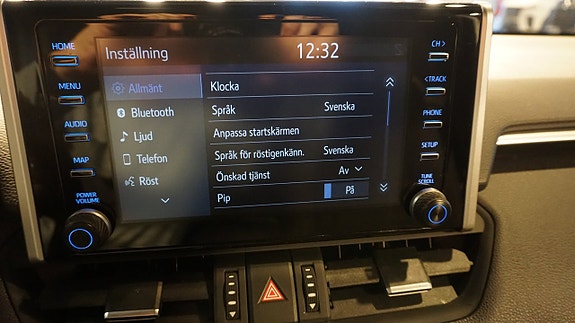 Toyota RAV4 18 of 18